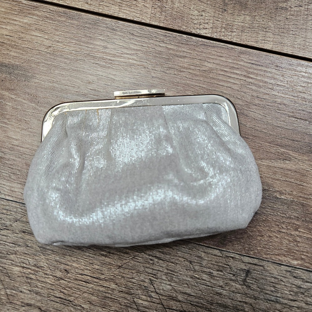 Bvlgari‎ Parfums Silver Metallic Evening Coin Purse Satin Lined Glam Designer